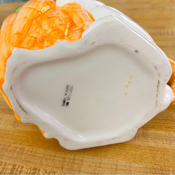 Bunny Rabbit Teapot Cottage Farmhouse - Picture 8 of 9